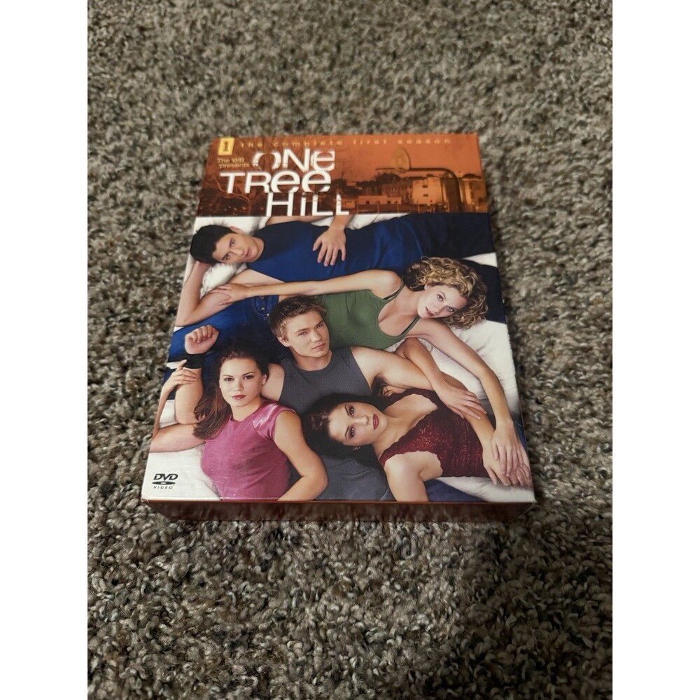 One Tree Hill: The Complete First Season (DVD, 2004) – Very Good